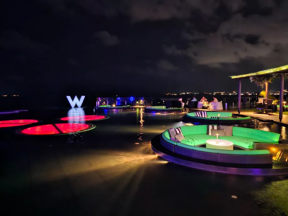 WooBar setelah gelap