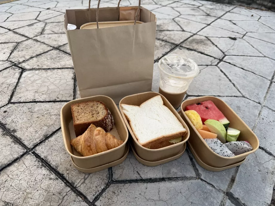 Paket sarapan untuk dibawa