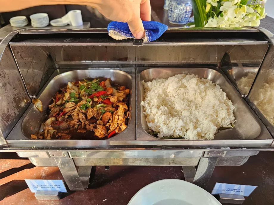 Sarapan - makanan panas