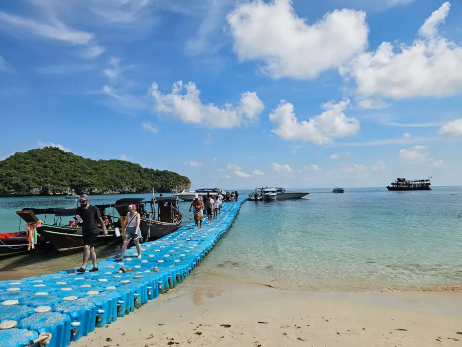 Dermaga di pulau Koh Wua Ta Lap