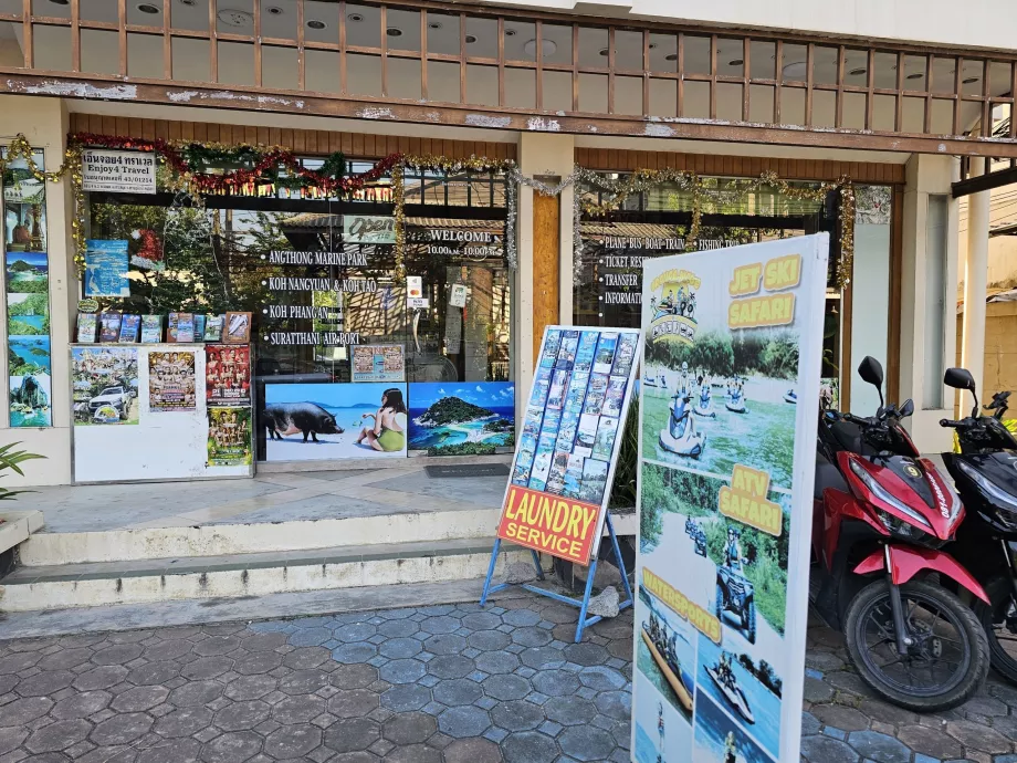 Agen wisata yang menawarkan tur di Chaweng