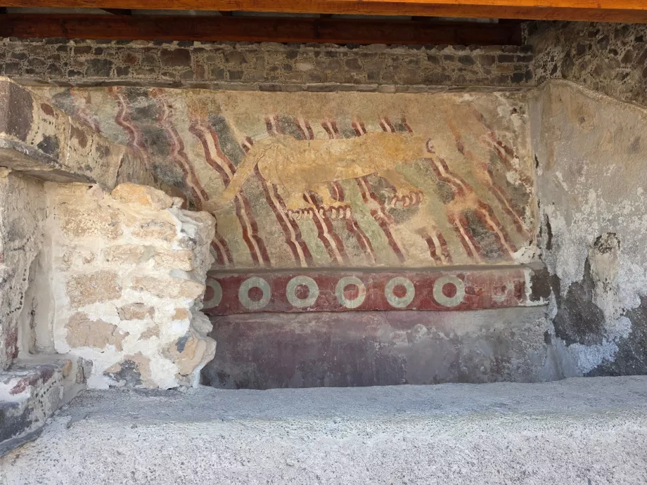 Mural seekor puma