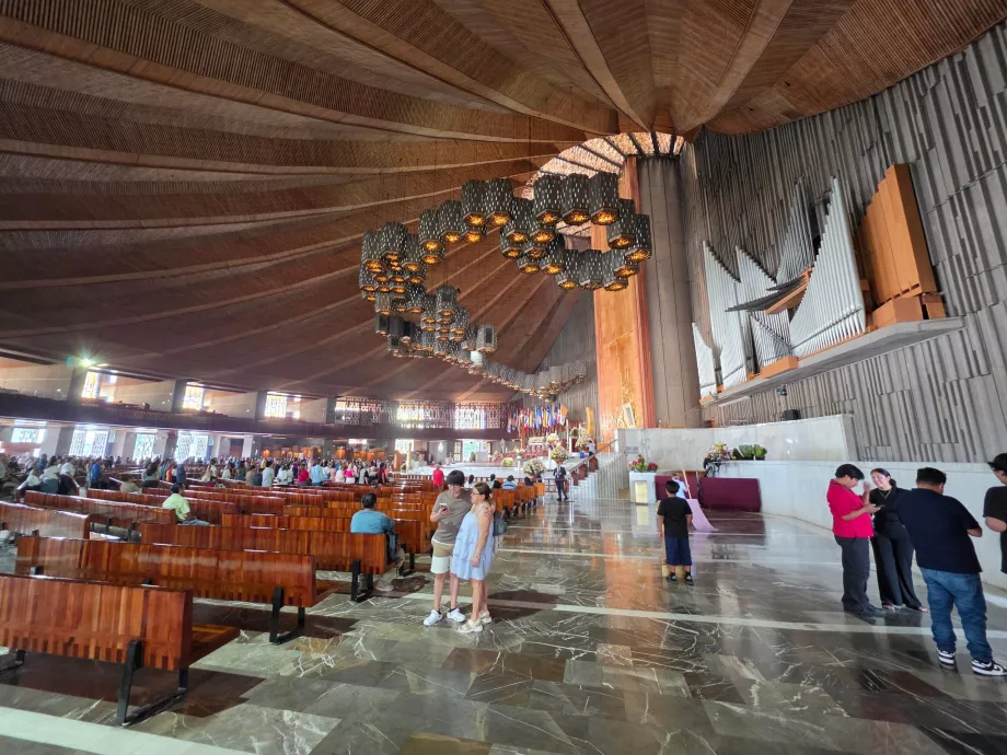 Interior - Basilika Guadalupe