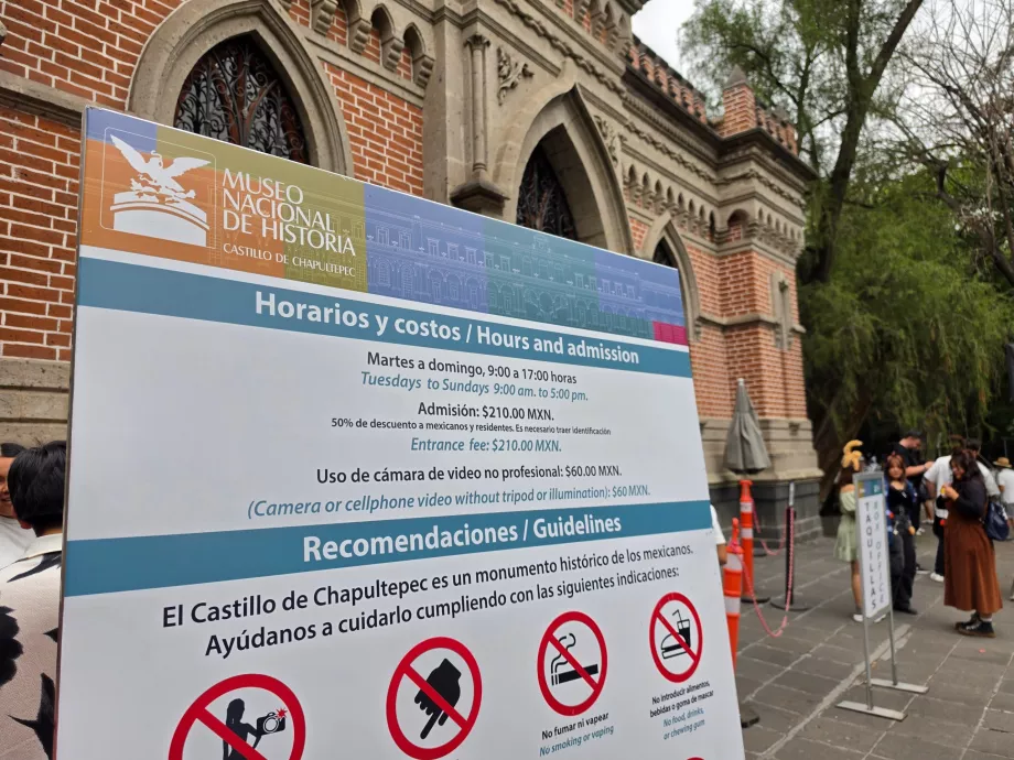 Kastil Chapultepec, jam buka dan daftar harga
