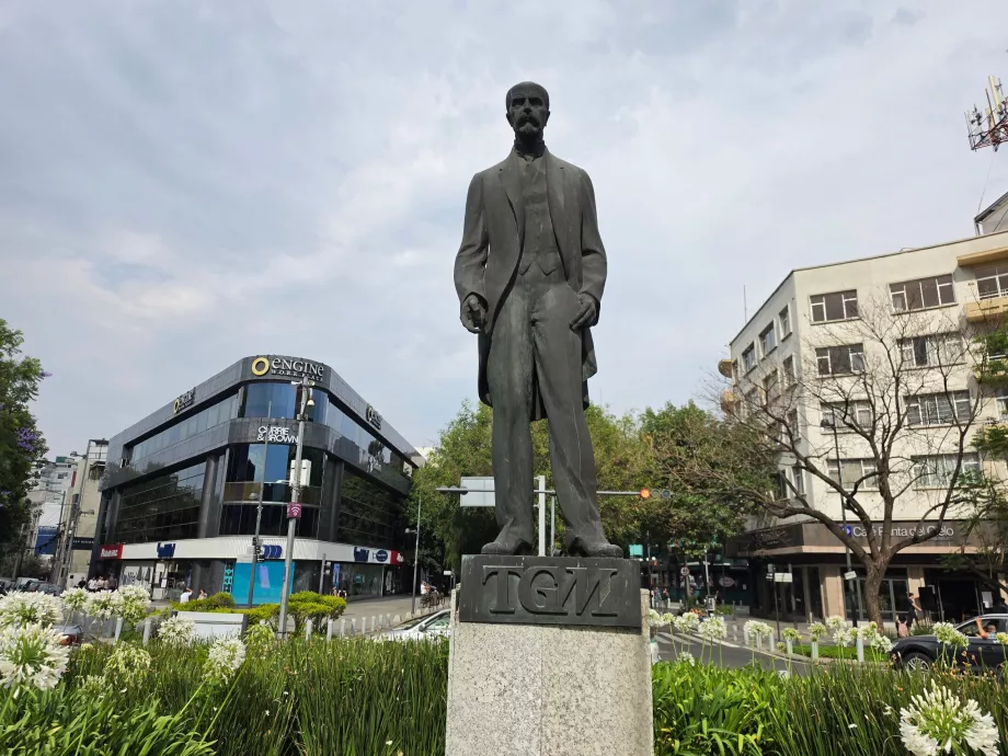 Polanco, patung Tomas Garrigue Masaryk