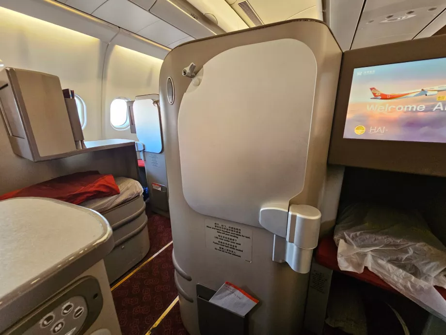 Pemandangan dari tempat duduk saya