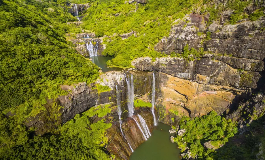 Tujuh Air Terjun