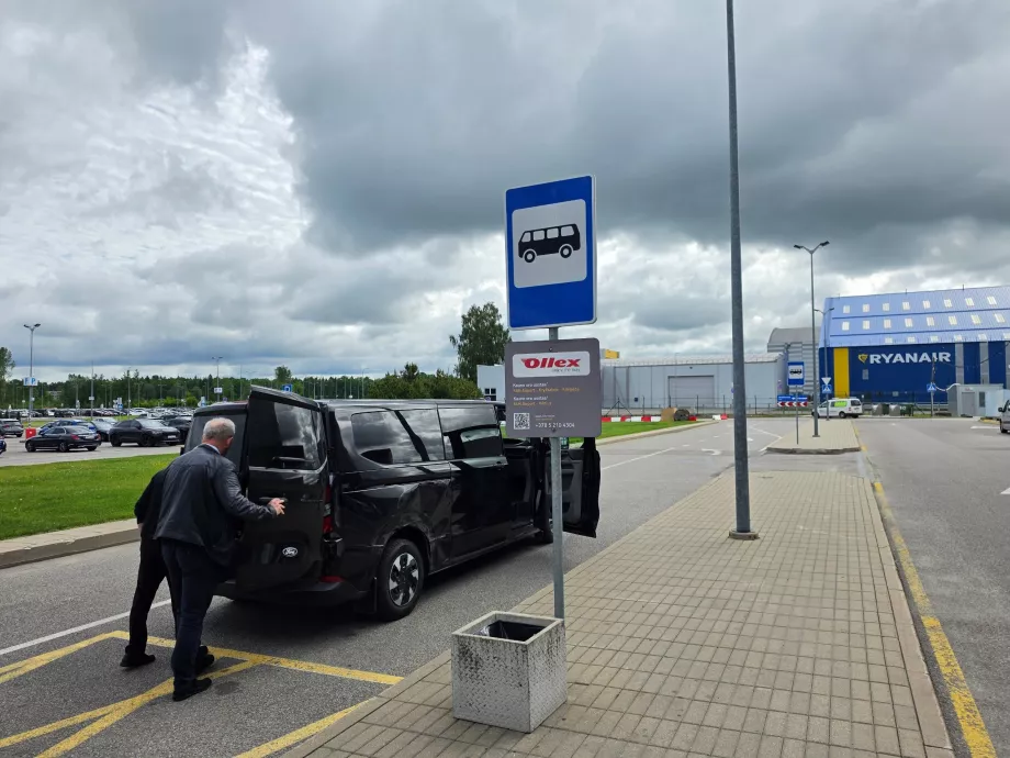 Halt minibus Ollex