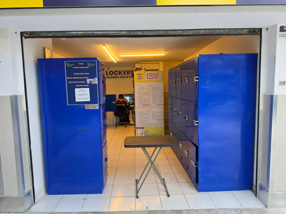 Penitipan bagasi di Terminal 1