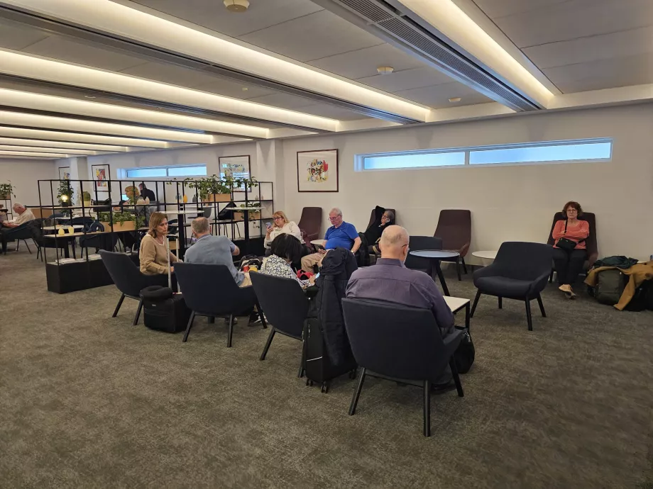 Tempat duduk dan lingkungan umum