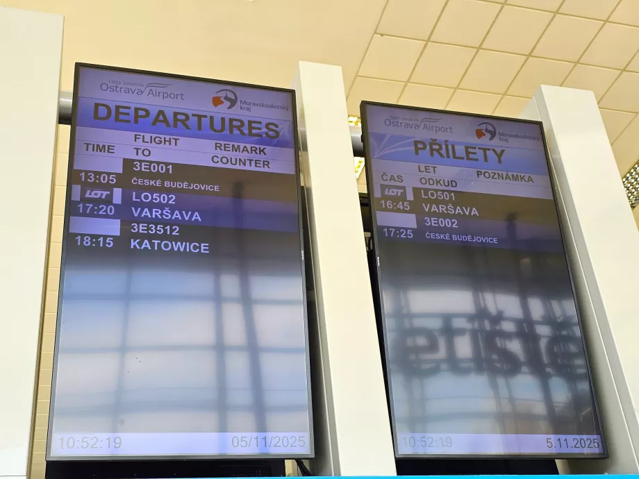 Keberangkatan dan kedatangan