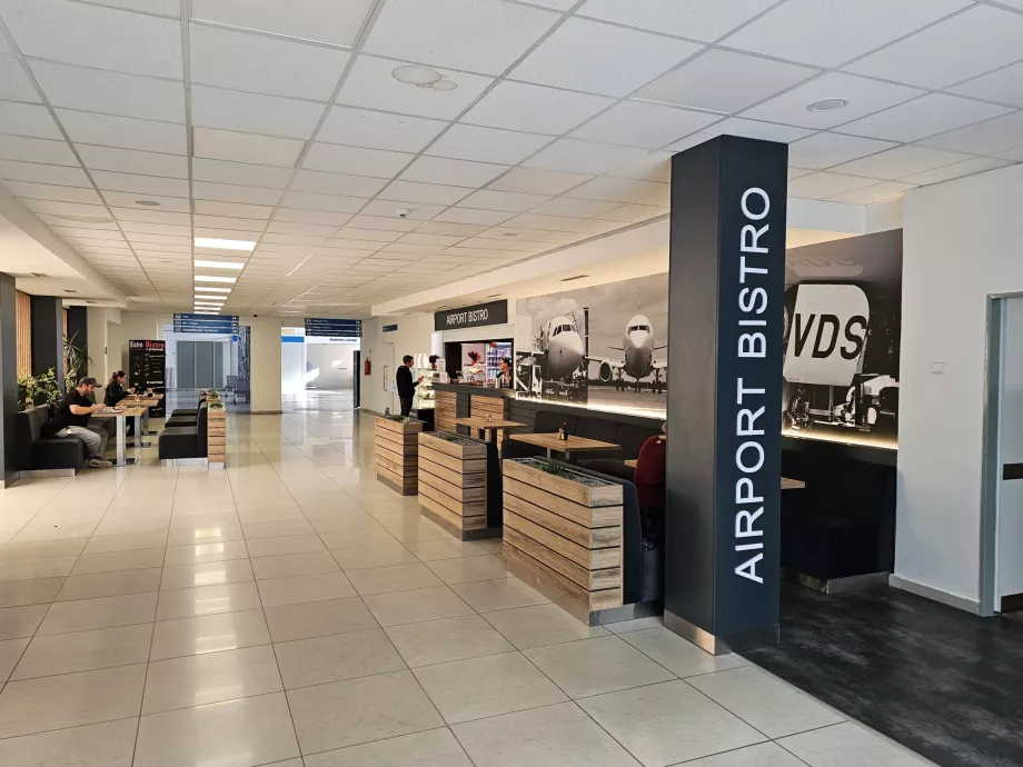 Restoran di area publik