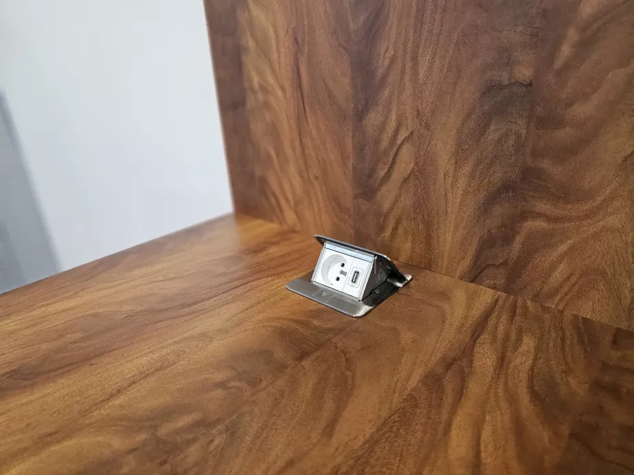 Soket dan konektor USB