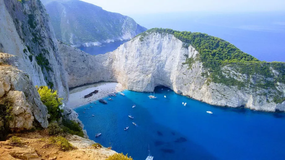 Pemandangan pantai Navagio