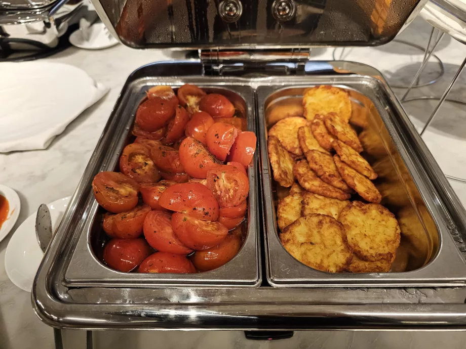 Tawaran sarapan - makanan panas