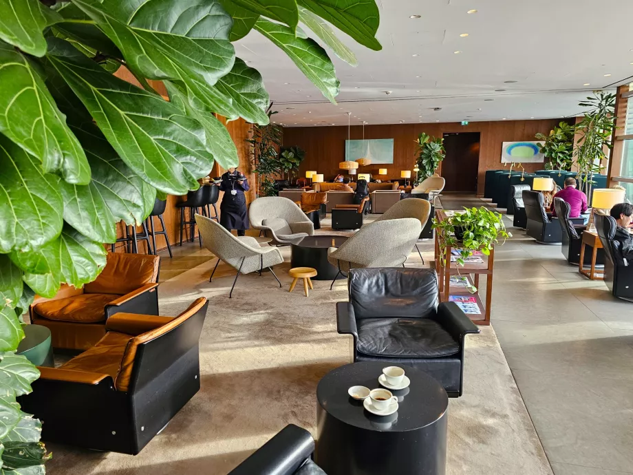 Keseluruhan lingkungan lounge