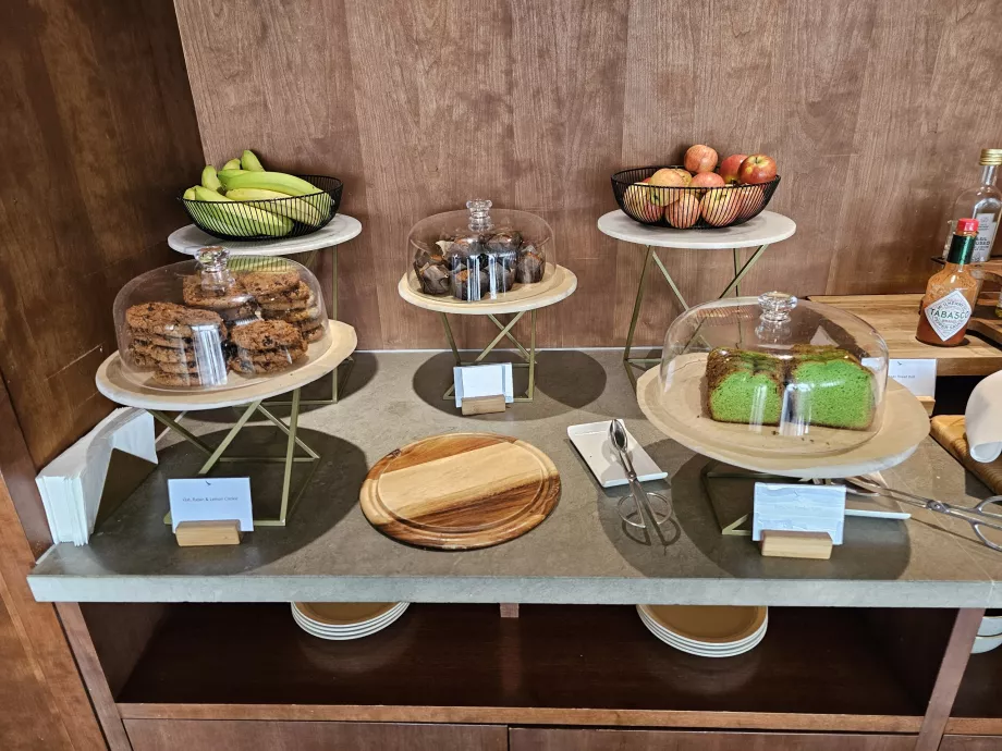 Kue kering dan manisan