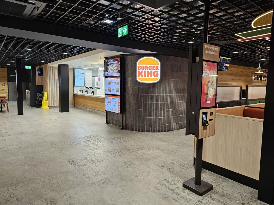 Burger King, Bandara EMA