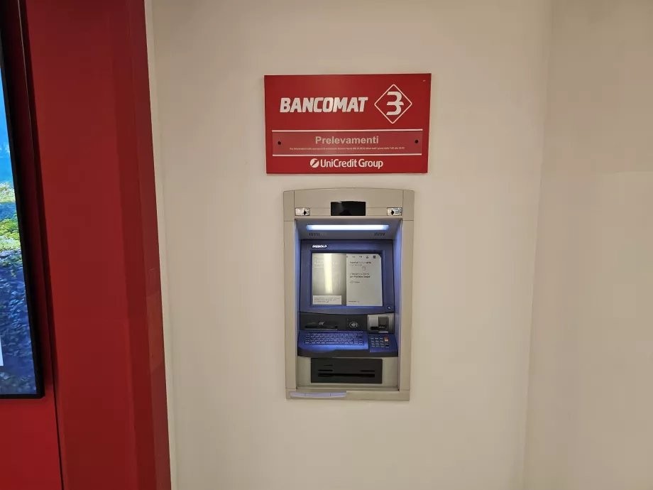 ATM UniCredit