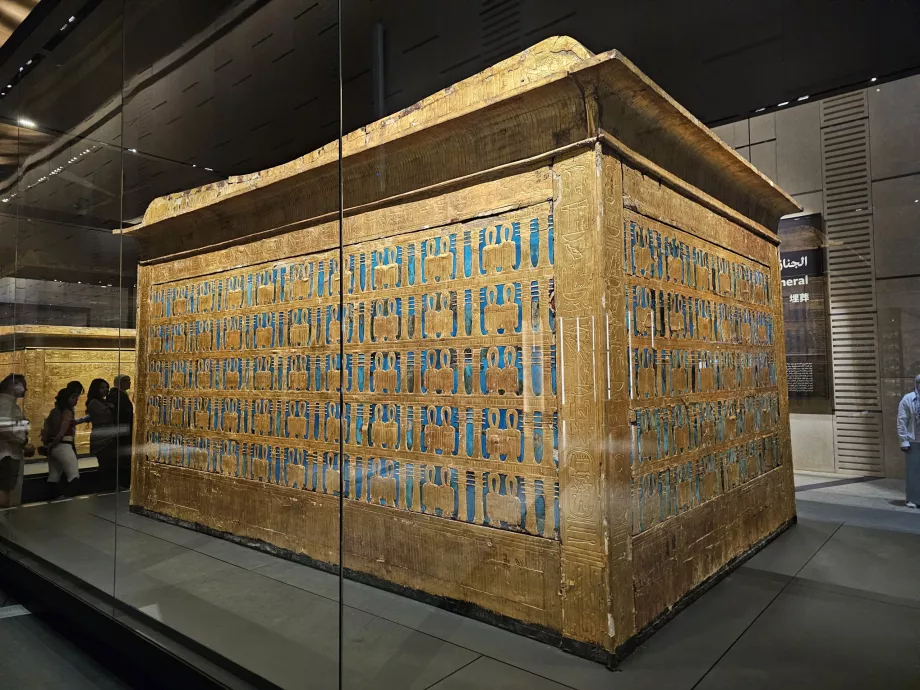 Makam di galeri utama