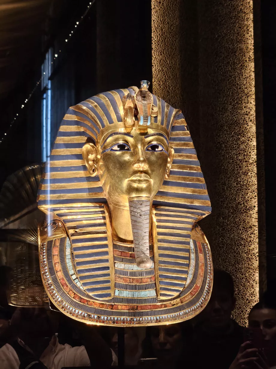 Topeng Tutankhamun