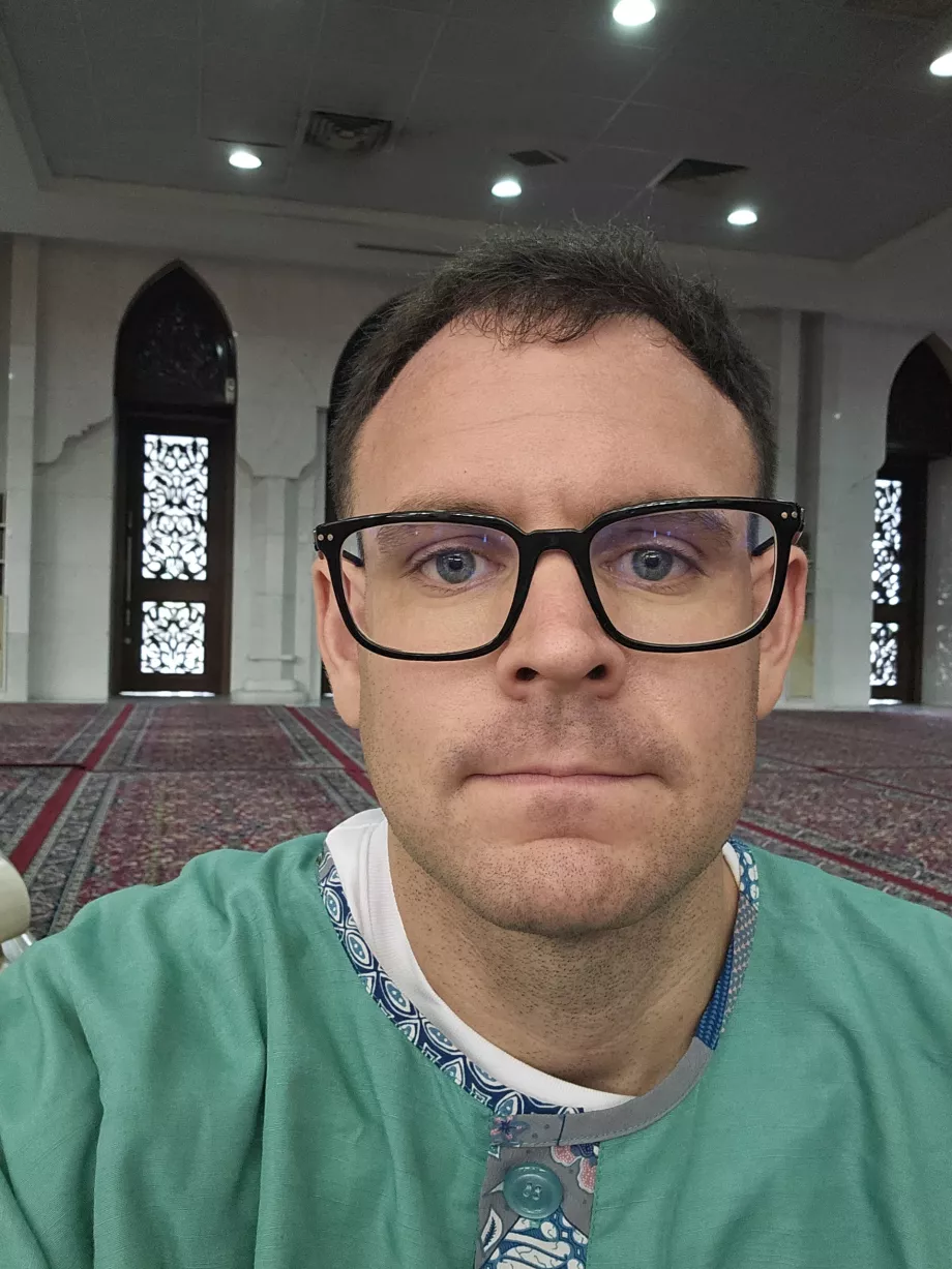 Masjid Wilayah Federal, jubah pinjaman