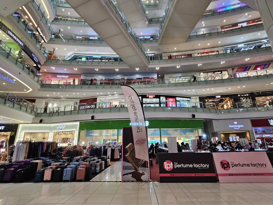 Pusat Perbelanjaan NU Sentral