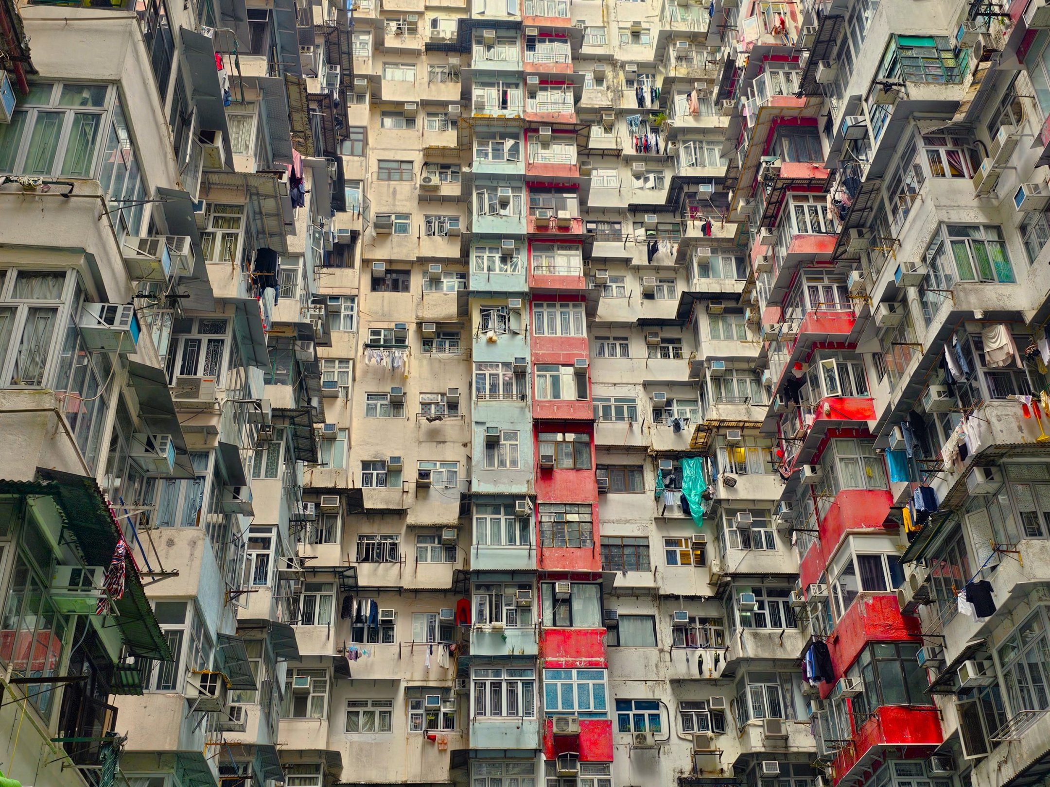 Monster. Building Rialto Monster Building, Hong Kong - semua yang perlu Anda ketahui