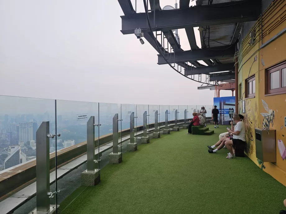 Teras luar ruangan Menara Menara