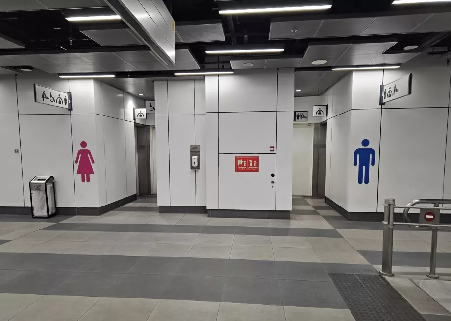 Toilet gratis di stasiun metro