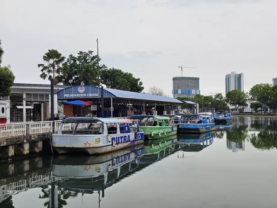 Pelayaran Sungai Melaka