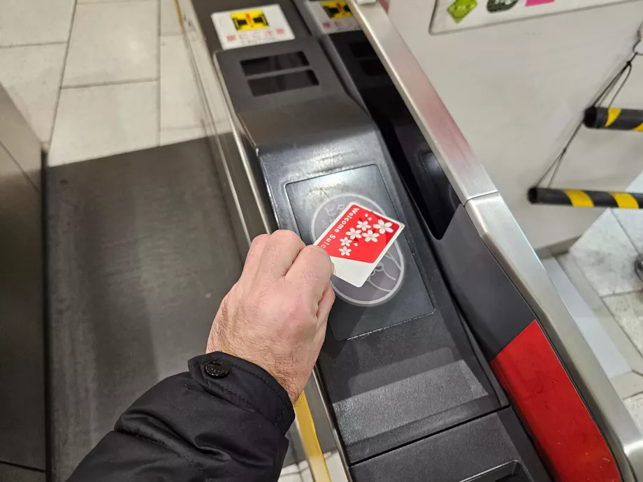 Pembayaran tarif dengan kartu IC