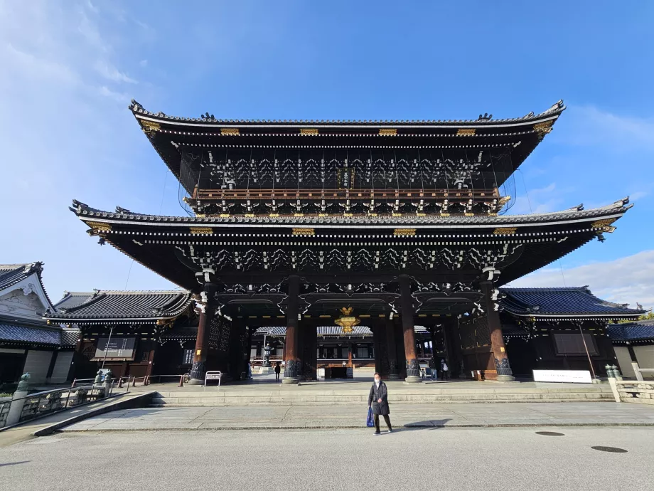 Higashi Hongan-ji