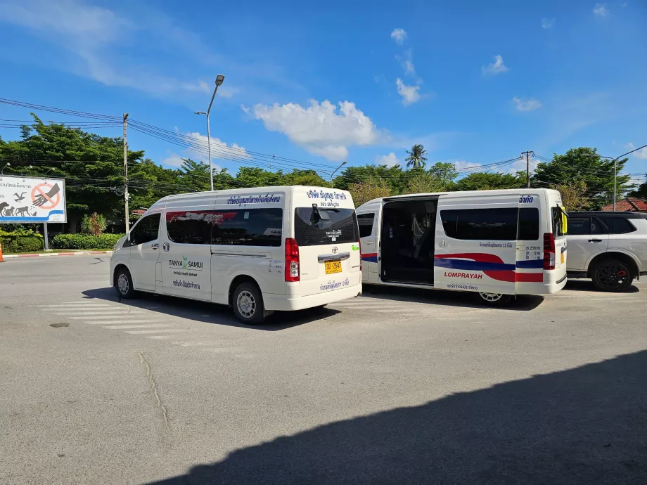 Minivan Lomprayah ke feri