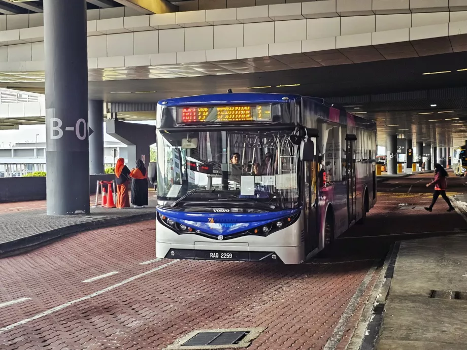 Bus antar-jemput antar terminal