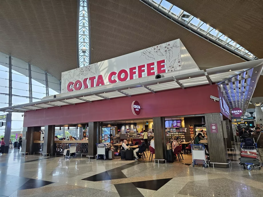 Costa Coffee, Terminal 1, area umum