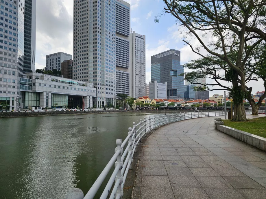 Berjalan-jalan di sepanjang Singapore River