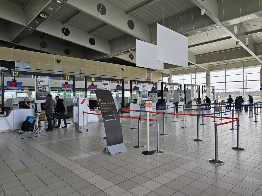 Aula check-in Bandara Rennes