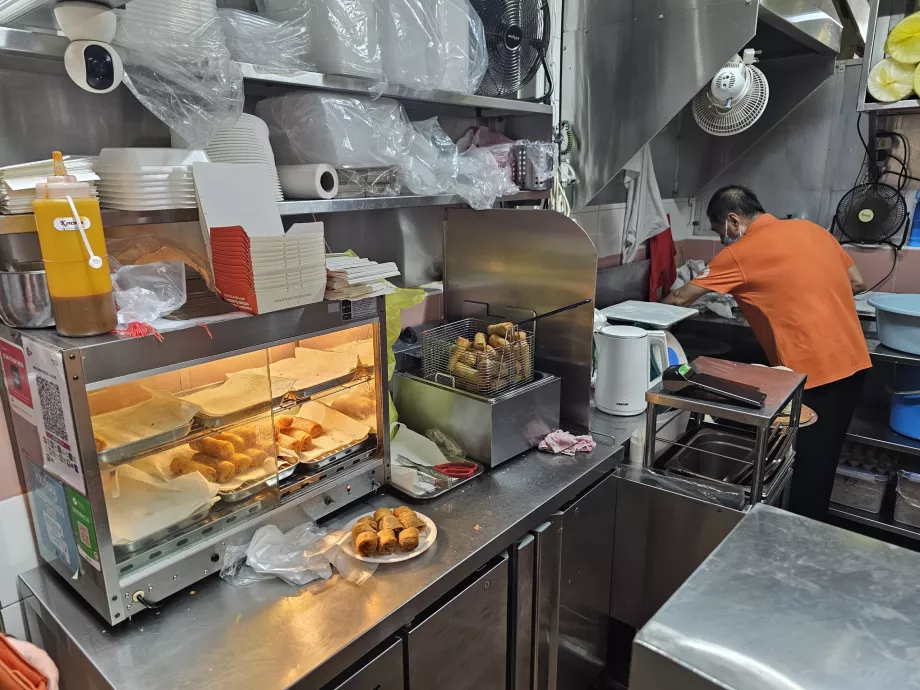 Pusat Makanan Kompleks Pecinan