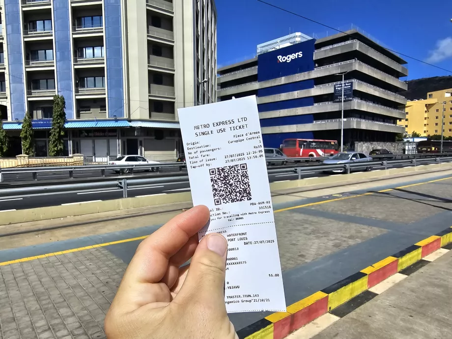 Tiket trem