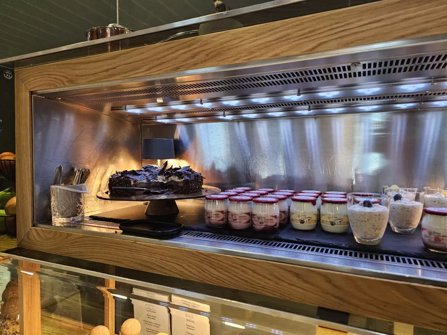 Prasmanan - yoghurt dan sereal