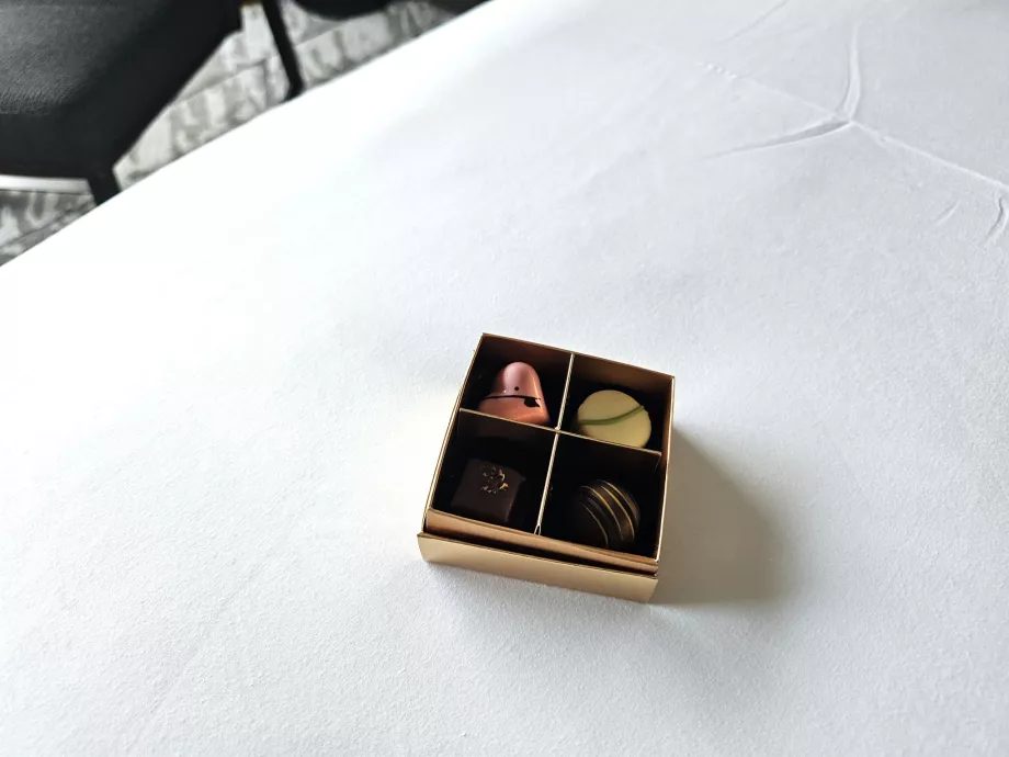 Perhatian pada saat kedatangan