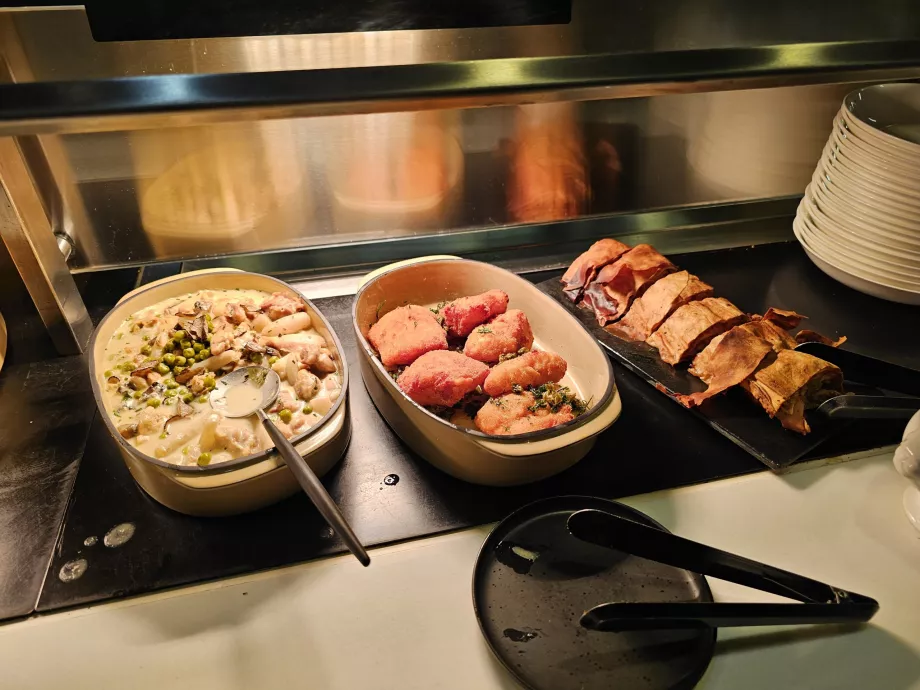 Prasmanan - menu makan siang