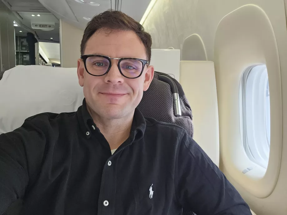 Saya di kelas satu Lufthansa