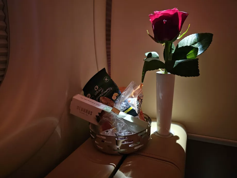 Makanan ringan di tengah penerbangan