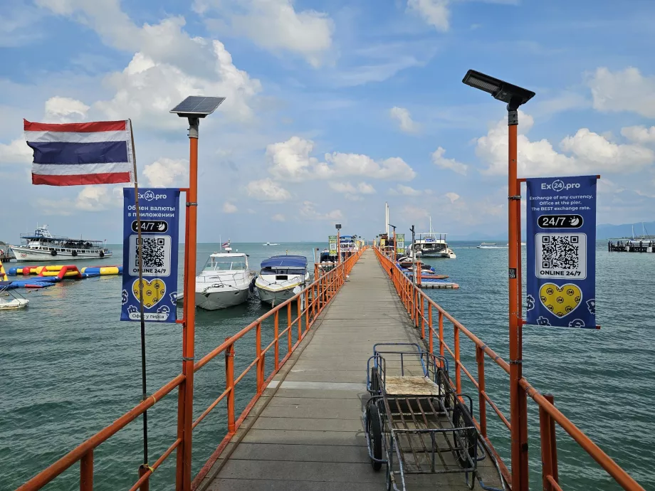 Dermaga marina Petcherat