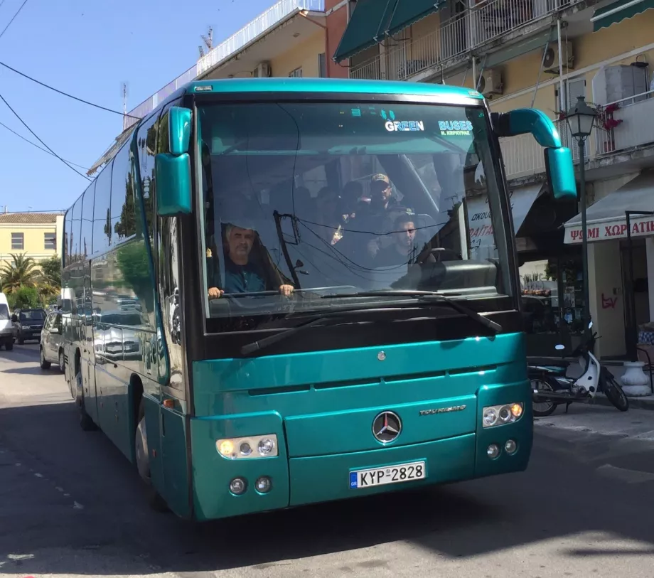 Bus Hijau Corfu