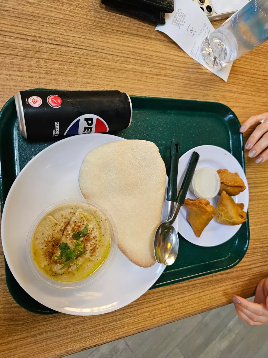 Pujasera, Gardens by the Bay