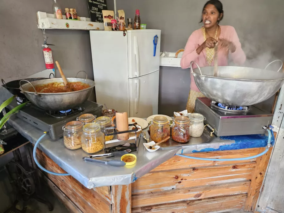 Produksi selai jeruk di Perkebunan Vanille