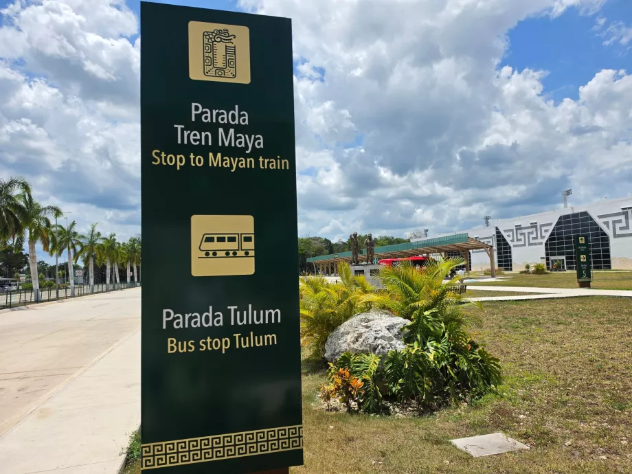 Petunjuk arah dari terminal ke halte bus
